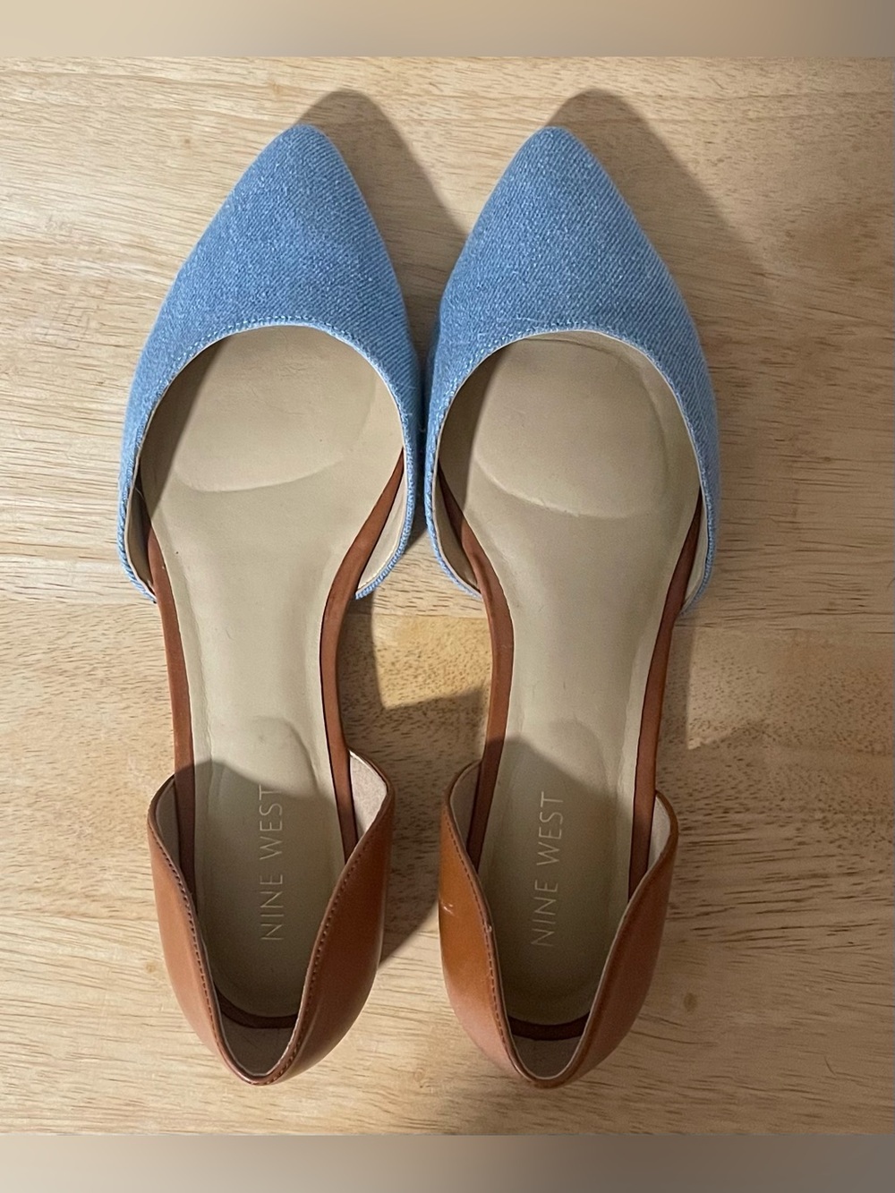 Nine West Light Blue and Tan Pointed D'Orsay Flats